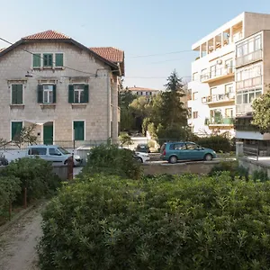Gostinjska kuća Lucia, Split